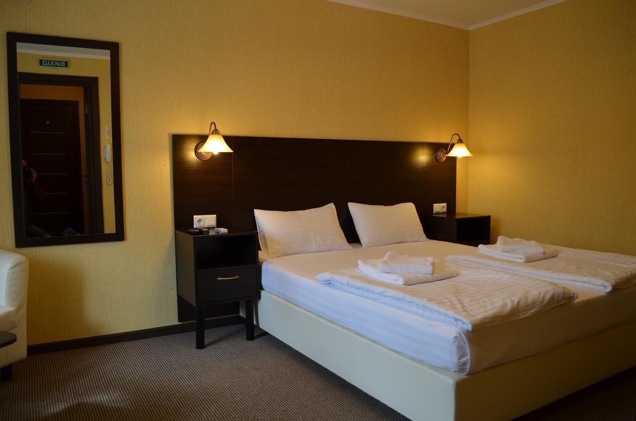 Transit Hotel Dyakovtsy Extérieur photo