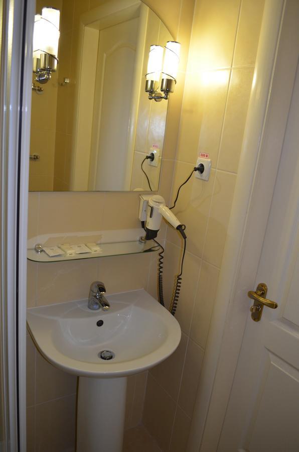 Transit Hotel Dyakovtsy Extérieur photo